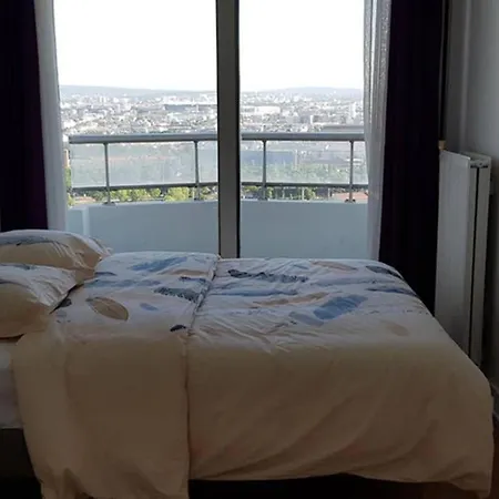 Appartamento 80m2 Près De Montmartre 6 Pers Avec Vue+parking *